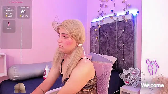 saraa cute2 online show from 4, 1, 2025