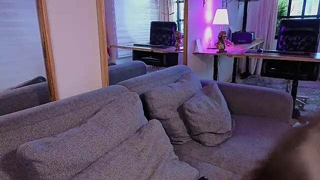 missy taylor  online show from 1, 10, 2025