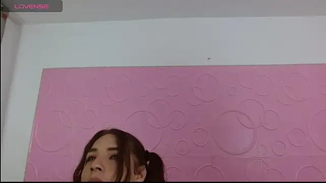 dulcenia rose online show from 17, 3, 2025