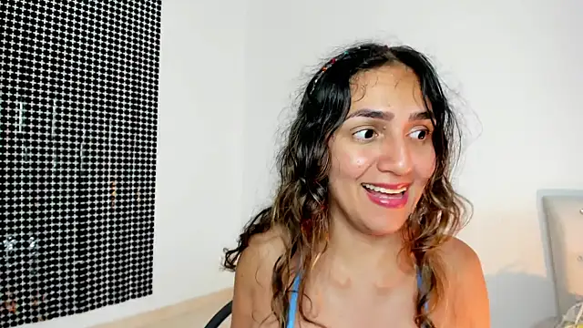 Snapshot of misshiccups chatting on 4, 3, 2025 misshiccups online show from 4, 3, 2025