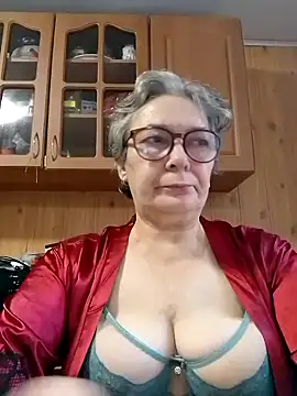 Snapshot of IrinaSweet54 chatting on 21, 10, 2025 IrinaSweet54 online show from 21, 10, 2025