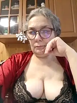 Snapshot of IrinaSweet54 chatting on 4, 12, 2025 IrinaSweet54 online show from 4, 12, 2025