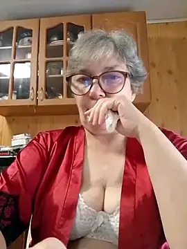 Snapshot of IrinaSweet54 chatting on 24, 9, 2025 IrinaSweet54 online show from 24, 9, 2025