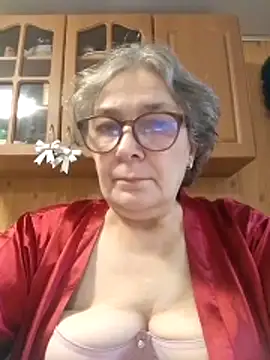 Snapshot of IrinaSweet54 chatting on 2, 12, 2025 IrinaSweet54 online show from 2, 12, 2025