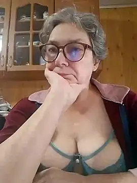 Snapshot of IrinaSweet54 chatting on 23, 9, 2025 IrinaSweet54 online show from 23, 9, 2025