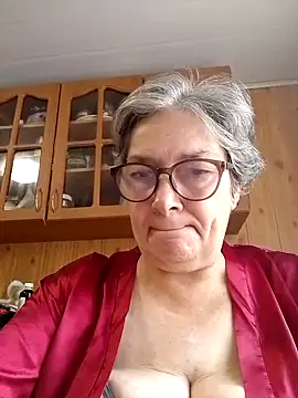 Snapshot of IrinaSweet54 chatting on 13, 9, 2025 IrinaSweet54 online show from 13, 9, 2025