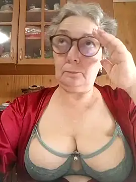 Snapshot of IrinaSweet54 chatting on 1, 11, 2025 IrinaSweet54 online show from 1, 11, 2025