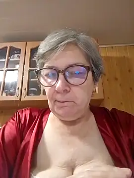 Snapshot of IrinaSweet54 chatting on 2, 10, 2025 IrinaSweet54 online show from 2, 10, 2025