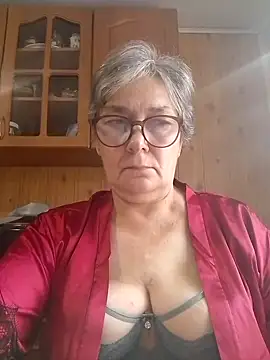 Snapshot of IrinaSweet54 chatting on 12, 9, 2025 IrinaSweet54 online show from 12, 9, 2025