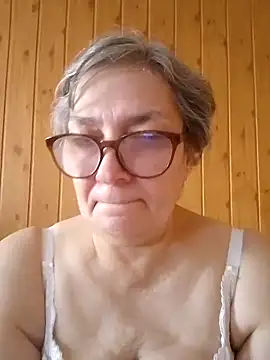 Snapshot of IrinaSweet54 chatting on 11, 3, 2025 IrinaSweet54 online show from 11, 3, 2025