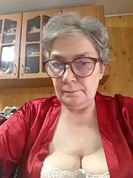 Snapshot of IrinaSweet54 chatting on 14, 9, 2025 IrinaSweet54 online show from 14, 9, 2025