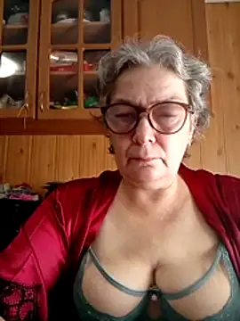 Snapshot of IrinaSweet54 chatting on 28, 10, 2025 IrinaSweet54 online show from 28, 10, 2025