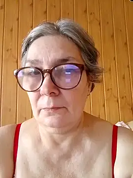 Snapshot of IrinaSweet54 chatting on 10, 3, 2025 IrinaSweet54 online show from 10, 3, 2025