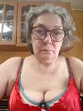Snapshot of IrinaSweet54 chatting on 7, 5, 2026 IrinaSweet54 online show from 7, 5, 2026