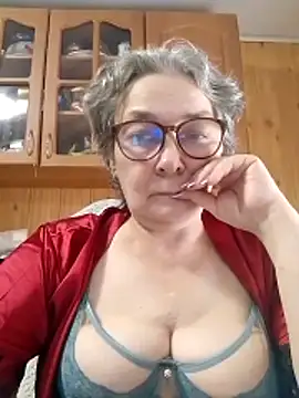 Snapshot of IrinaSweet54 chatting on 14, 11, 2025 IrinaSweet54 online show from 14, 11, 2025