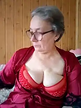 Snapshot of IrinaSweet54 chatting on 7, 10, 2025 IrinaSweet54 online show from 7, 10, 2025