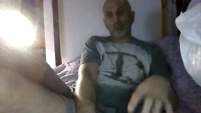 LayingRealism online show from 5, 6, 2026