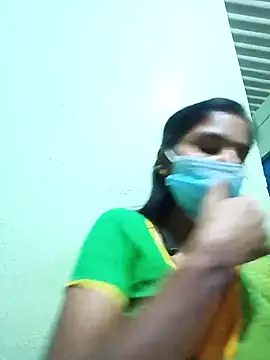 Snapshot of anusiya01 chatting on 3, 10, 2025 anusiya01 online show from 3, 10, 2025