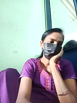 Snapshot of anusiya01 chatting on 11, 9, 2025 anusiya01 online show from 11, 9, 2025