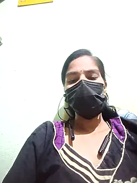 Snapshot of anusiya01 chatting on 29, 9, 2025 anusiya01 online show from 29, 9, 2025