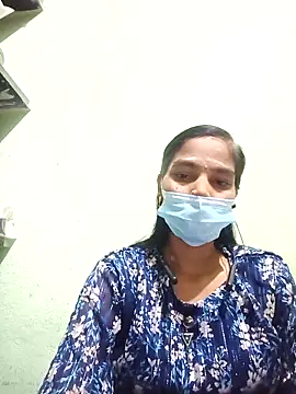 Snapshot of anusiya01 chatting on 11, 10, 2025 anusiya01 online show from 11, 10, 2025