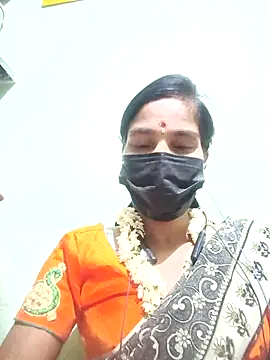 Snapshot of anusiya01 chatting on 27, 9, 2025 anusiya01 online show from 27, 9, 2025