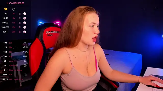 Ariell Margot  online show from 18, 2, 2025