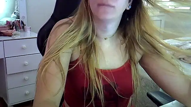 Snapshot of luizacandy chatting on 22, 6, 2026 luizacandy online show from 22, 6, 2026