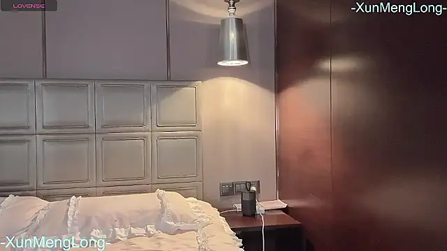 -XunMengLong- online show from 14, 1, 2026