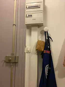 annonyme  422 online show from 7, 1, 2025