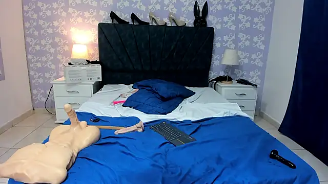 BritneySweet  online show from 9, 2, 2025