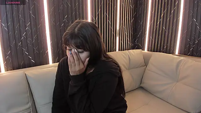 BritneySweet  online show from 19, 4, 2026