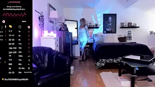 VelvetBarbie online show from 13, 3, 2026