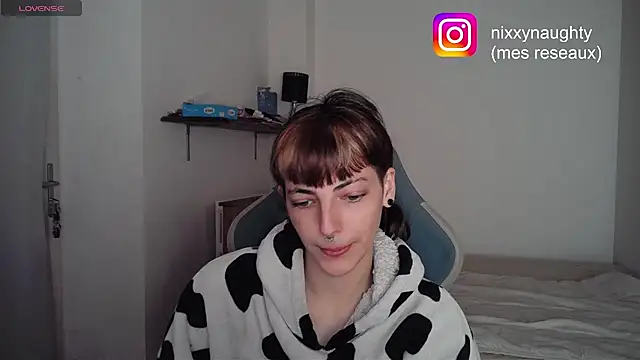 Nixxy naughty online show from 3, 2, 2025