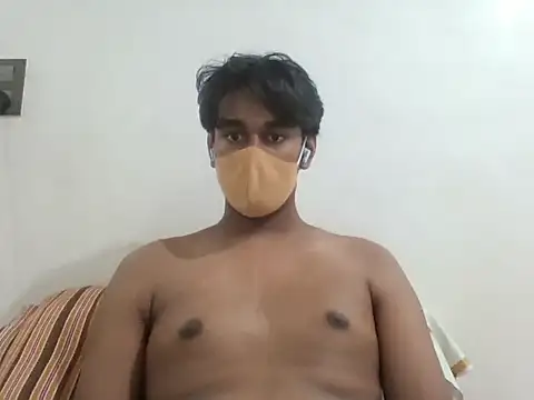 Snapshot of brownguy1234 chatting on 4, 3, 2025 brownguy1234 online show from 4, 3, 2025