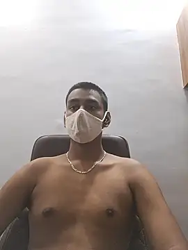 Snapshot of brownguy1234 chatting on 27, 10, 2025 brownguy1234 online show from 27, 10, 2025