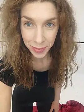 YourSuperModel online show from 16, 11, 2025