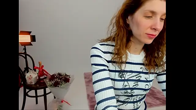 YourSuperModel online show from 15, 2, 2026