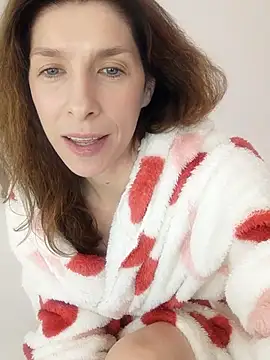 YourSuperModel online show from 8, 4, 2026