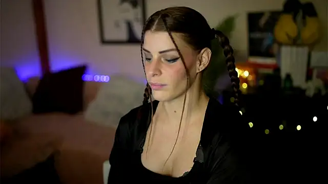 Bellis Perenis online show from 30, 11, 2025