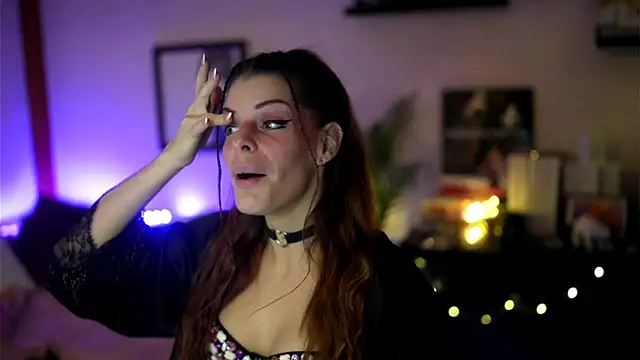 Bellis Perenis online show from 17, 11, 2025