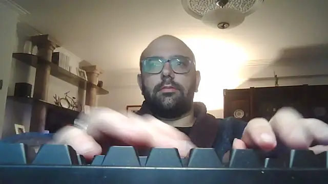 manokiitoo online show from 14, 4, 2026