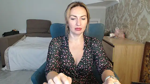 Mallinia online show from 16, 12, 2025