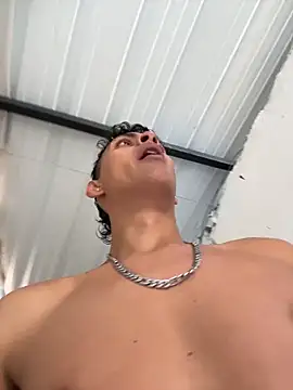 ValenSuarez25 online show from 8, 8, 2026