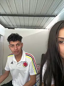 ValenSuarez25 online show from 27, 6, 2026