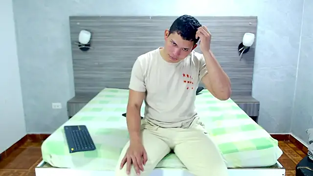 Loony Zion online show from 5, 12, 2025