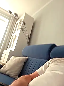 axecoman60 online show from 8, 3, 2026