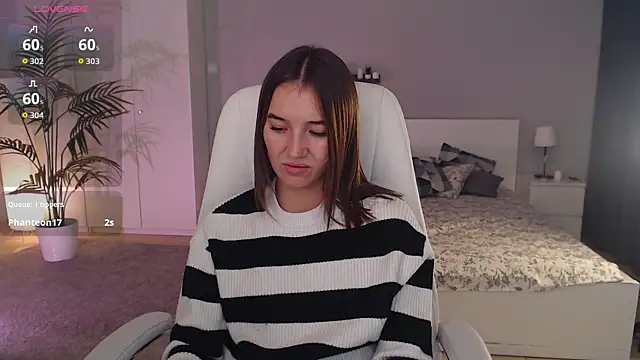 Bellla Haddid online show from 12, 9, 2025