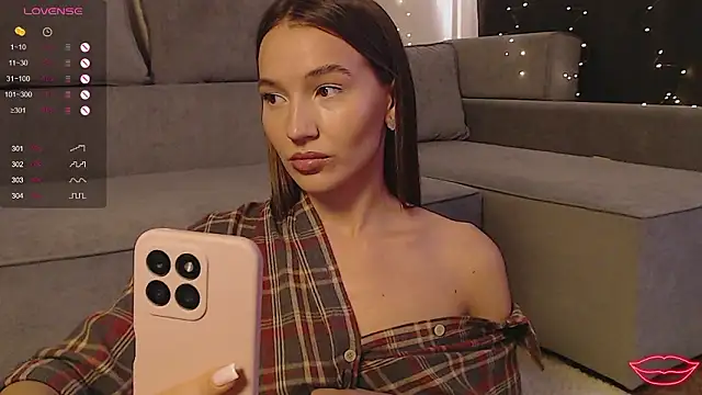 Bellla Haddid online show from 3, 2, 2026