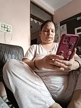 Snapshot of Kavya_kapoor chatting on 5, 7, 2026 Kavya kapoor online show from 5, 7, 2026